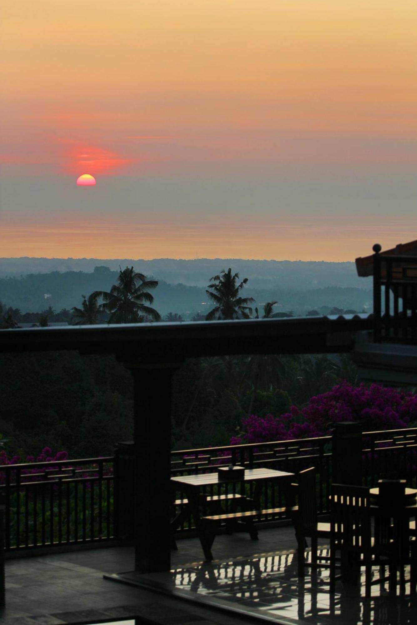 Rostika Hotel Sekumpul Pabean Buleleng エクステリア 写真