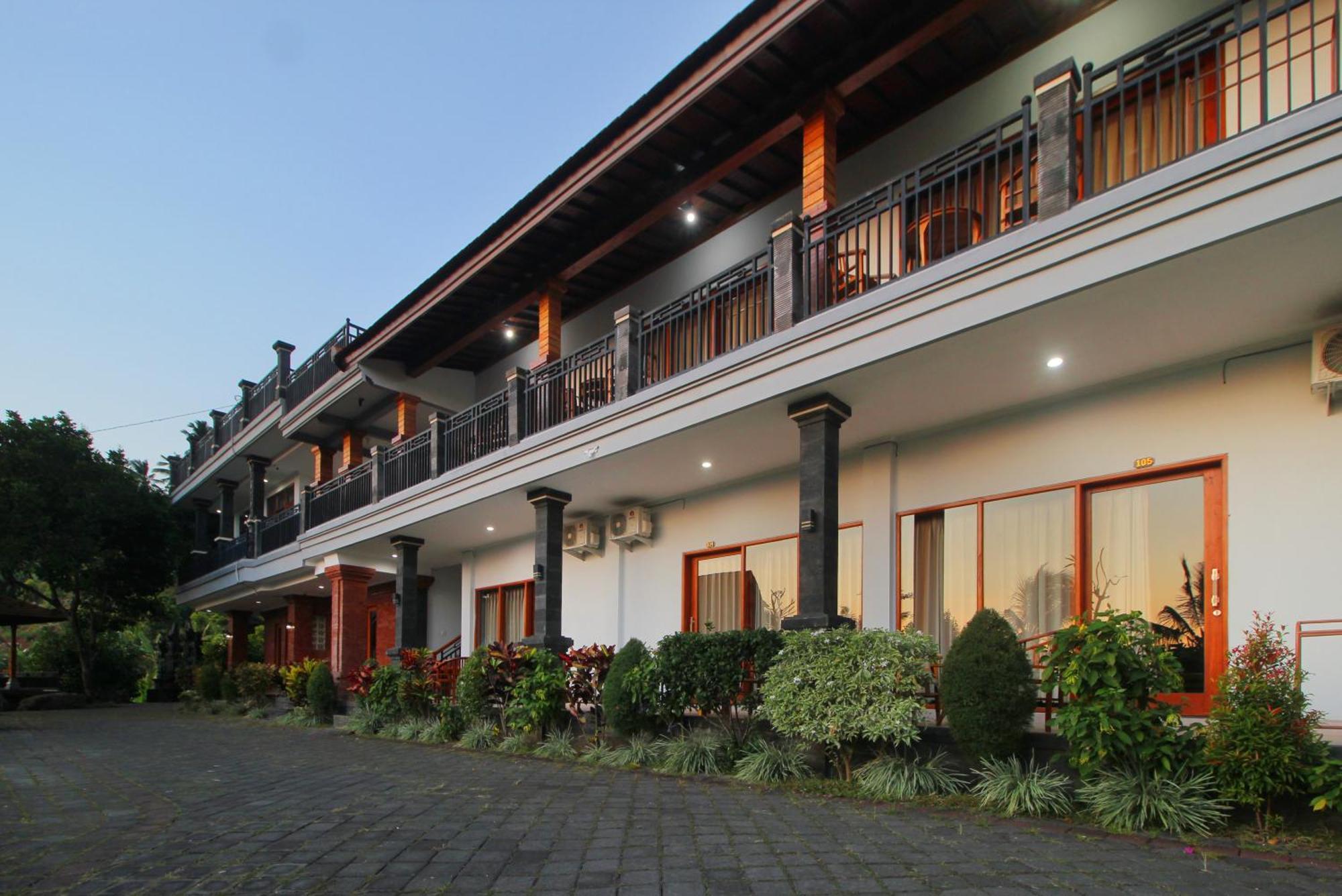 Rostika Hotel Sekumpul Pabean Buleleng エクステリア 写真