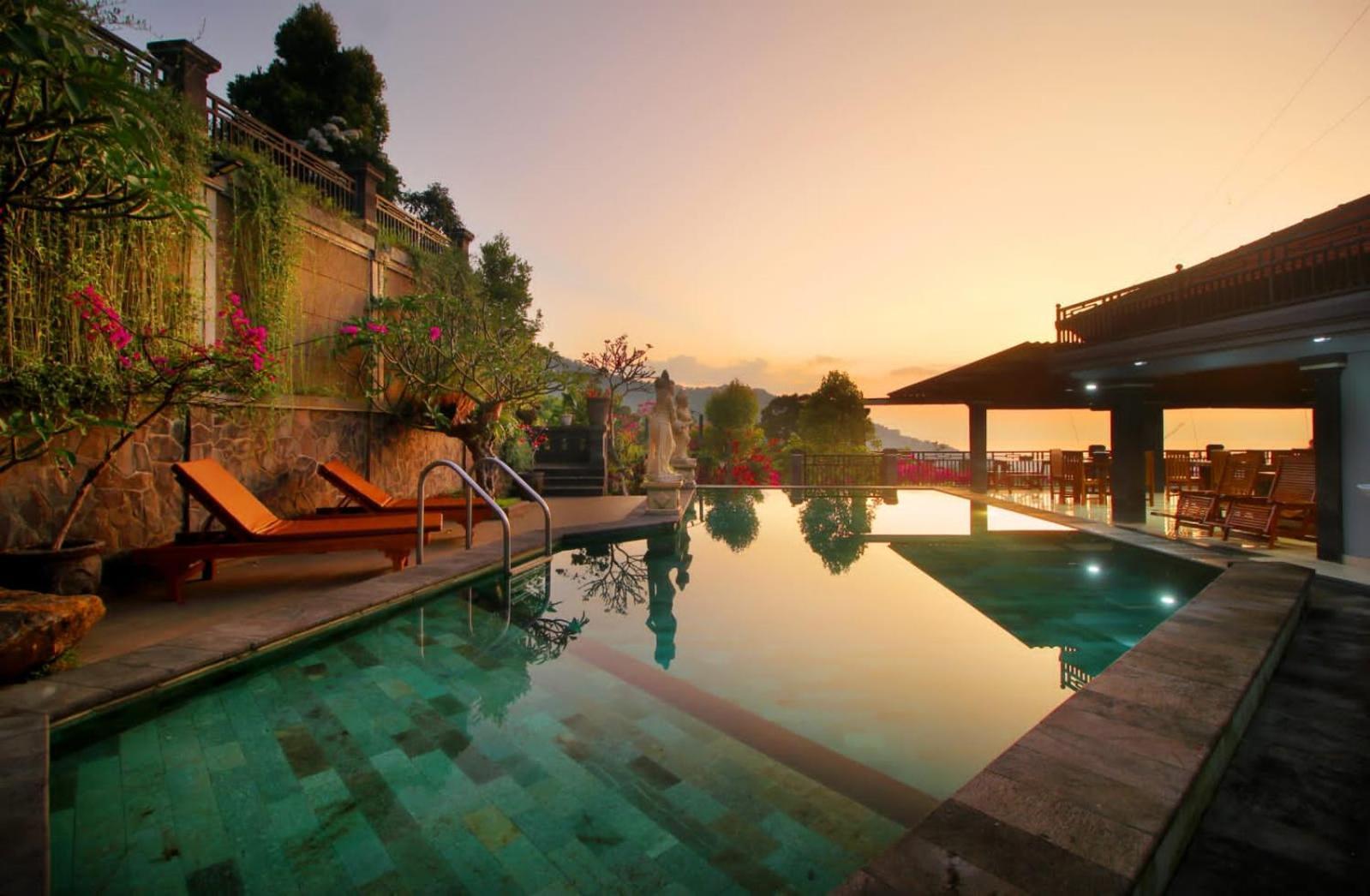 Rostika Hotel Sekumpul Pabean Buleleng エクステリア 写真