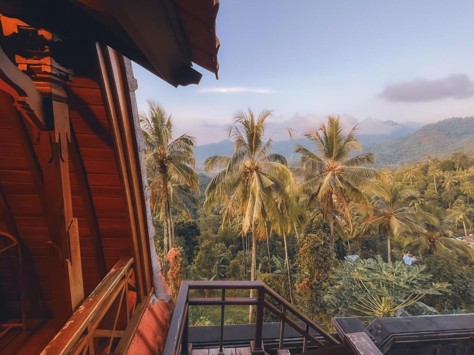 Rostika Hotel Sekumpul Pabean Buleleng エクステリア 写真