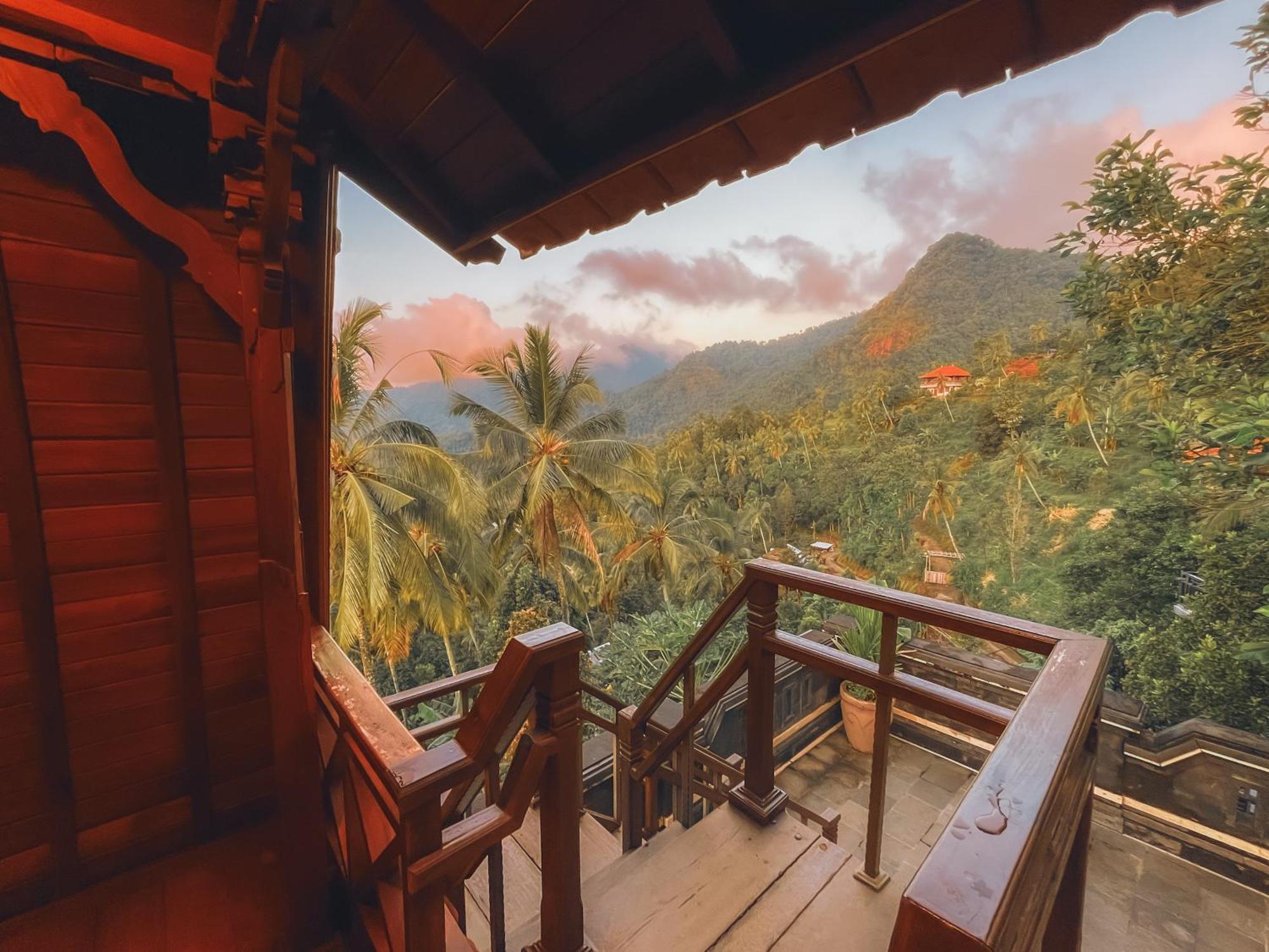 Rostika Hotel Sekumpul Pabean Buleleng エクステリア 写真
